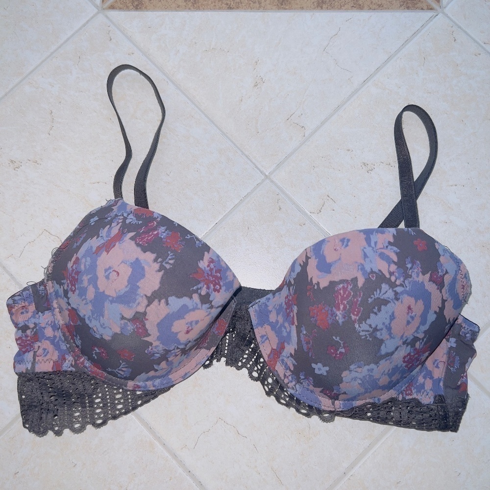 Vince Camuto Floral Print Underwire T-shirt Bra size 36C